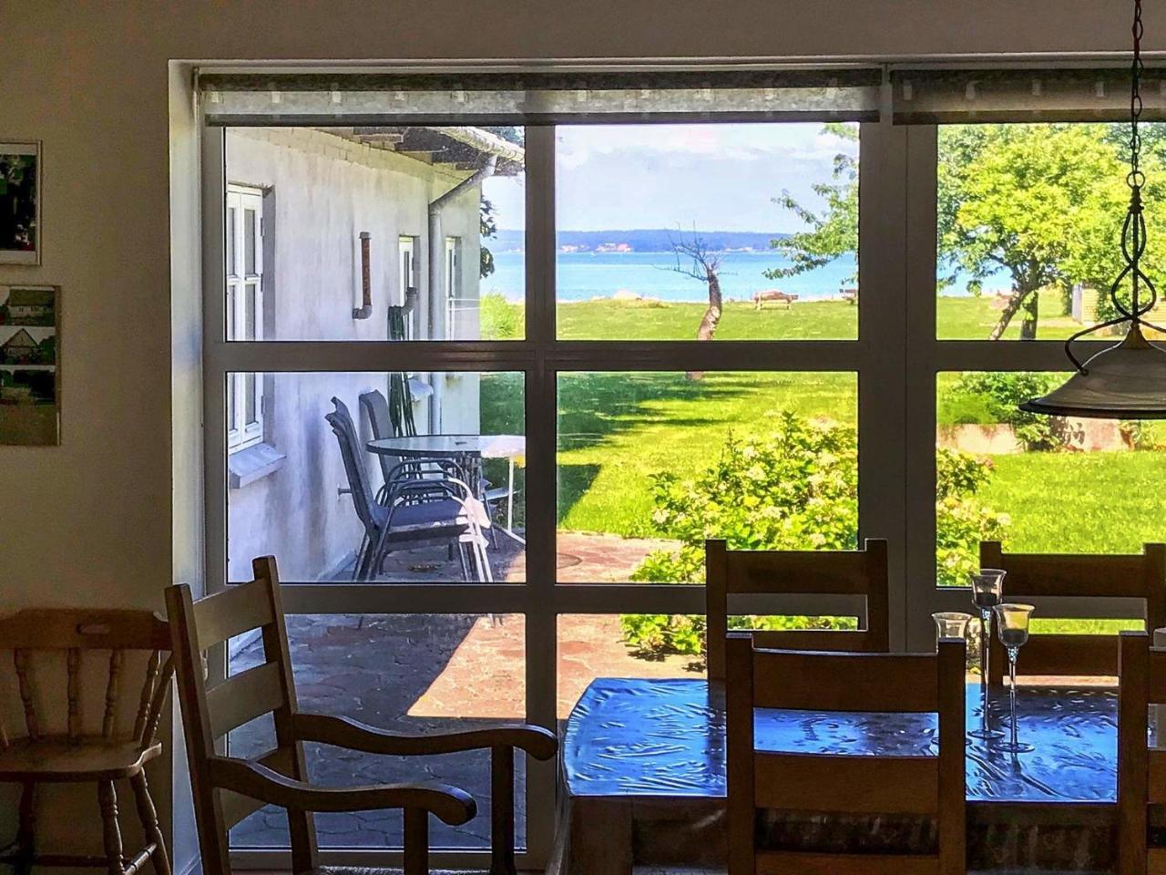 6 Person Holiday Home In Broager Екстер'єр фото